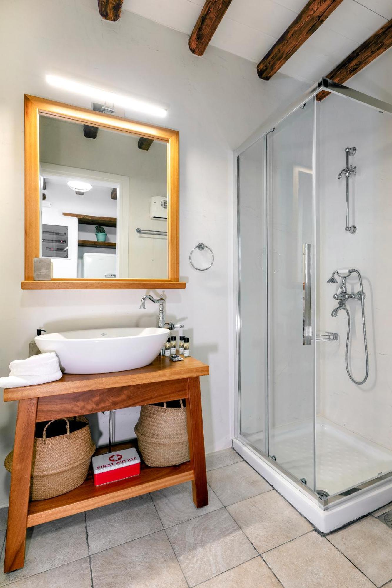 Villa Del Capo Suites Rhodes City ภายนอก รูปภาพ