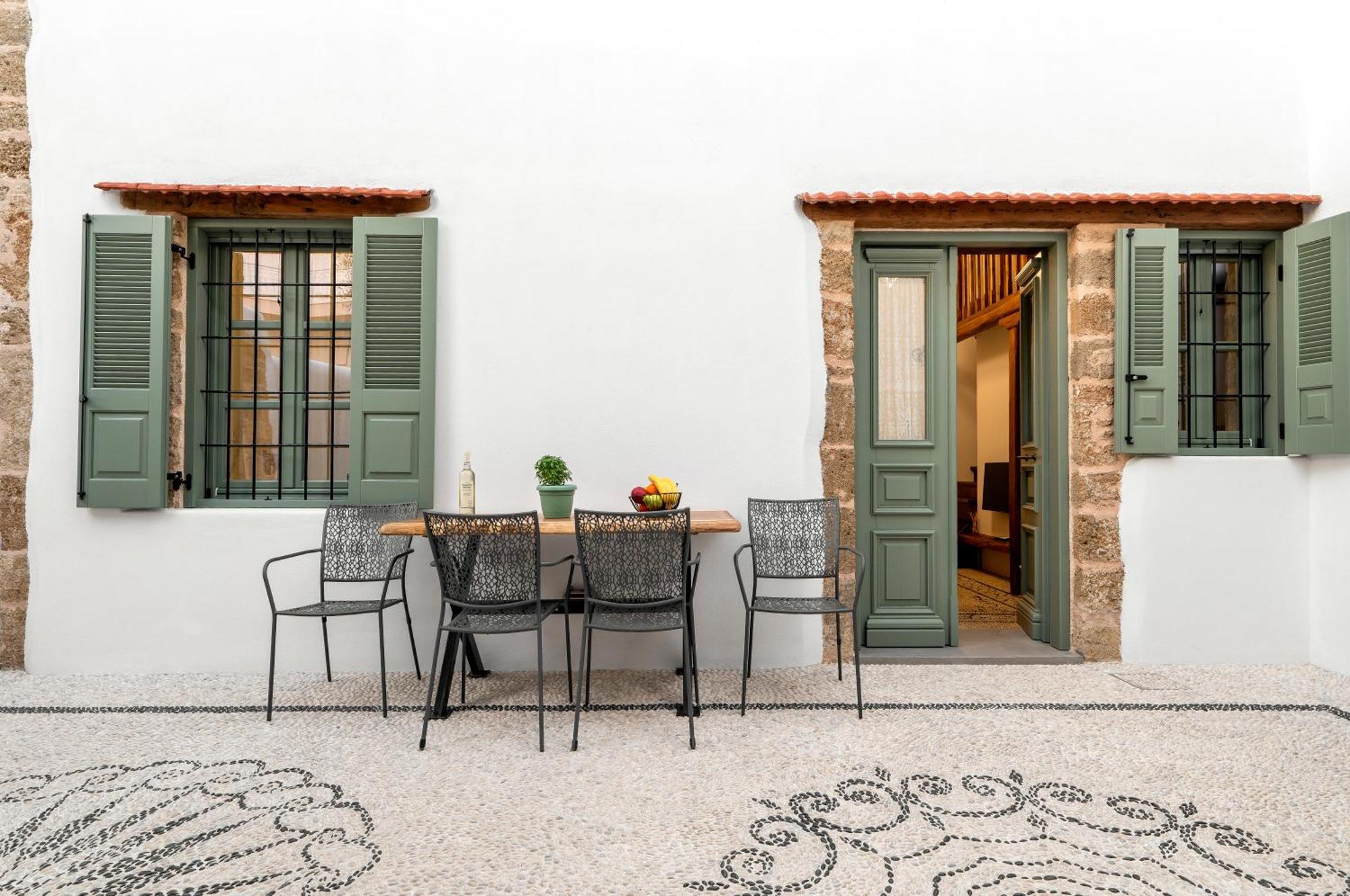 Villa Del Capo Suites Rhodes City ภายนอก รูปภาพ