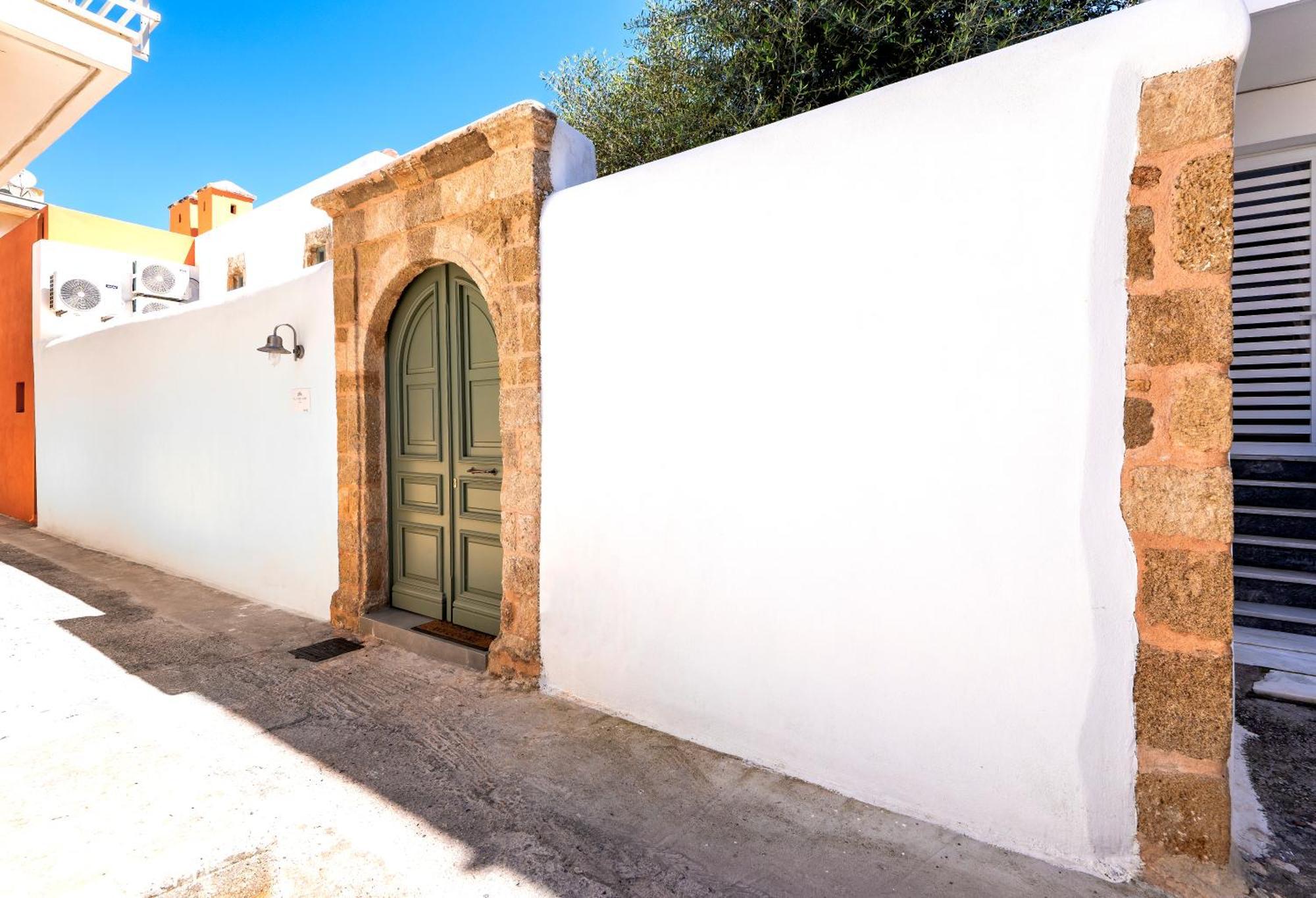 Villa Del Capo Suites Rhodes City ภายนอก รูปภาพ