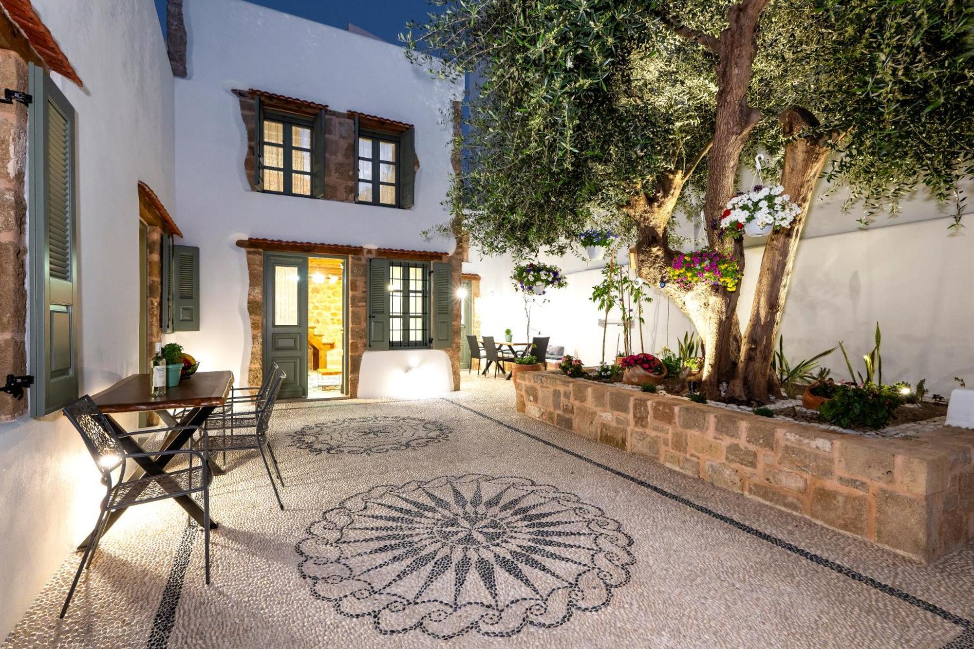 Villa Del Capo Suites Rhodes City ภายนอก รูปภาพ